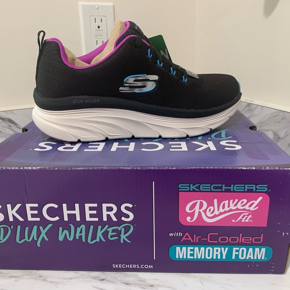 NEW sketchers walking shoes